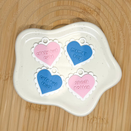 Scalloped Heart Slogan Tag